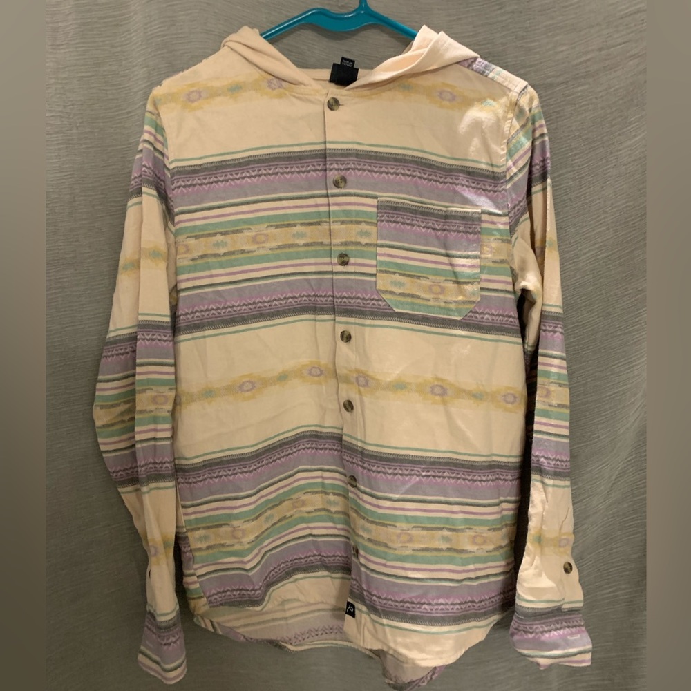 NWT Art Class Size XL(16) girls button down hooded shirt.